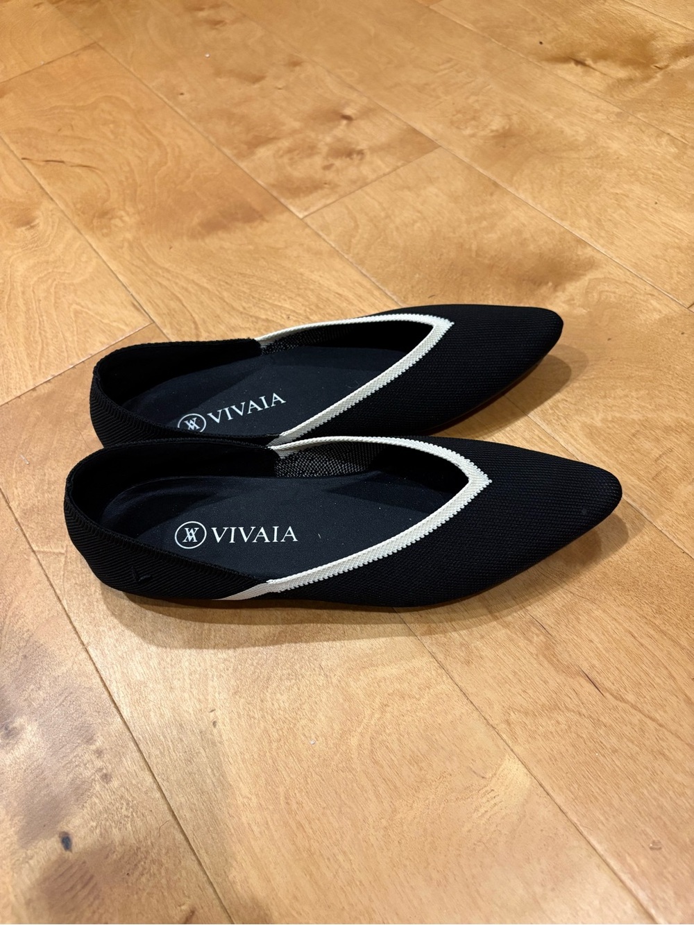 VIVAIA knit pointed-toe flats shoes black white contrast sz 38 7.5